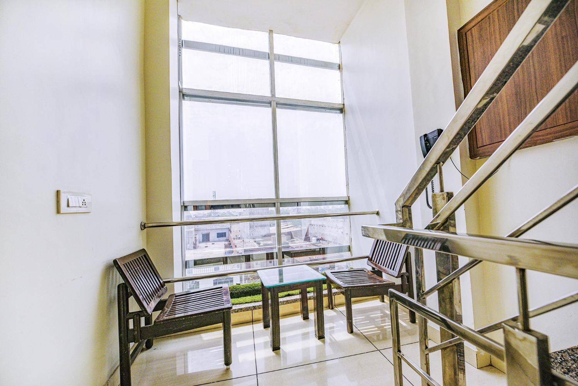 Fabhotel Savera Park Amritsar Exterior photo