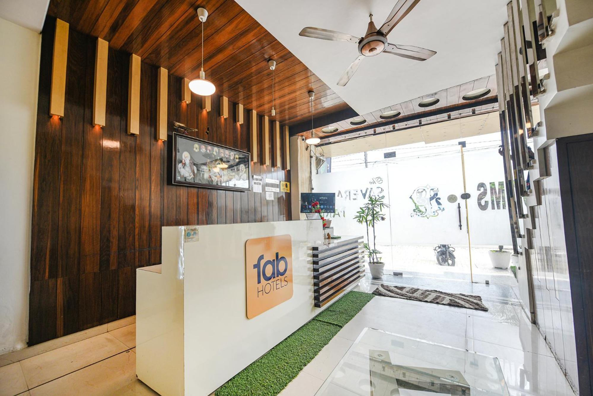 Fabhotel Savera Park Amritsar Exterior photo